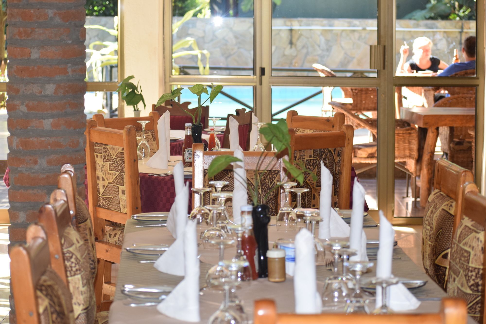 Ngorongoro Lodge Карату Екстериор снимка